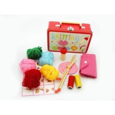 Knitting Kit in Metal Case Knitting Kit in Metal Case